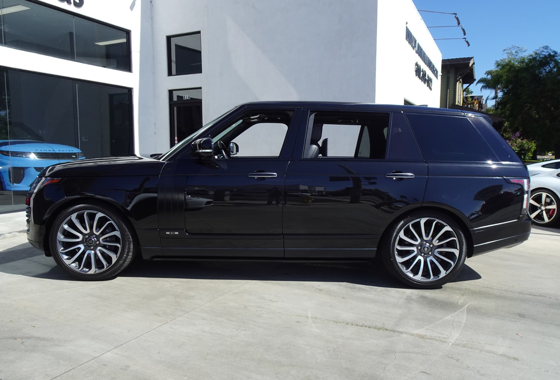land rover range rover 2018 SALGV5RE2JA393886 image land rover range rover 2018 SALGV5RE2JA393886 image
